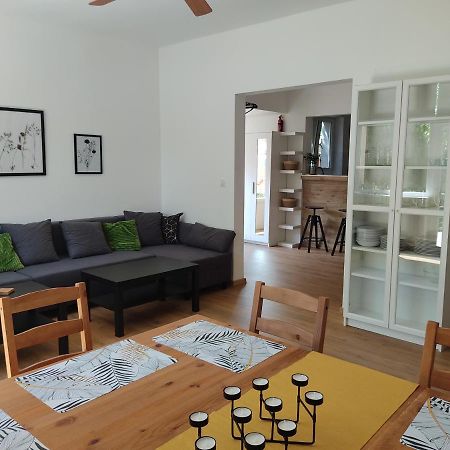Flora House 3 Minutes From Lake Balaton Кестхей Екстер'єр фото